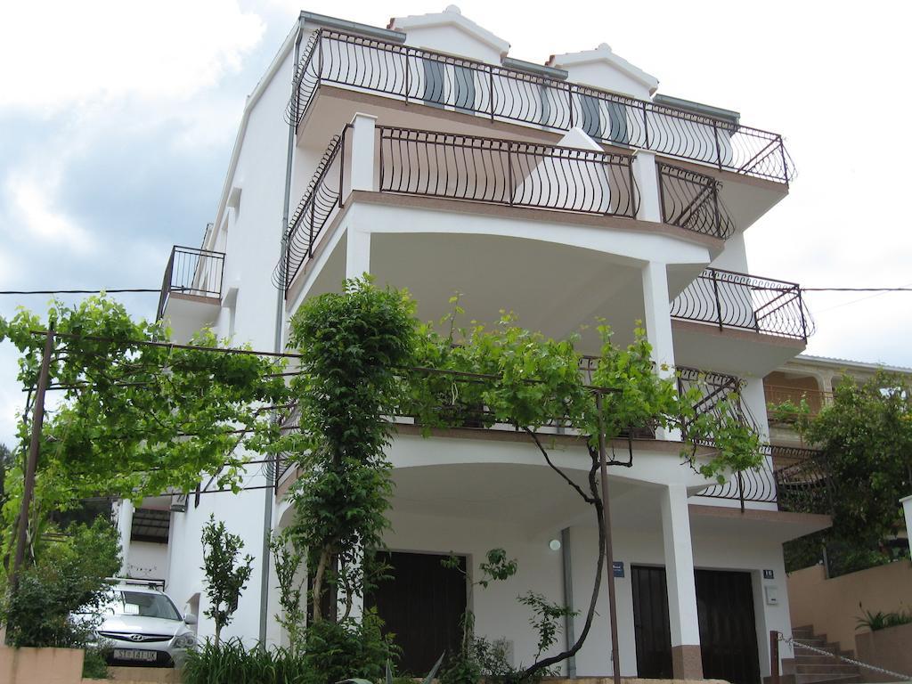 Apartments Ljiljana Trogir Exterior photo